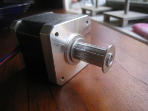 Stepper motor with aluminium pulley